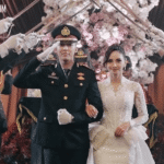 Valerie dan Iptu Mochammad Andhika Jalani Prosesi Pedang Pora